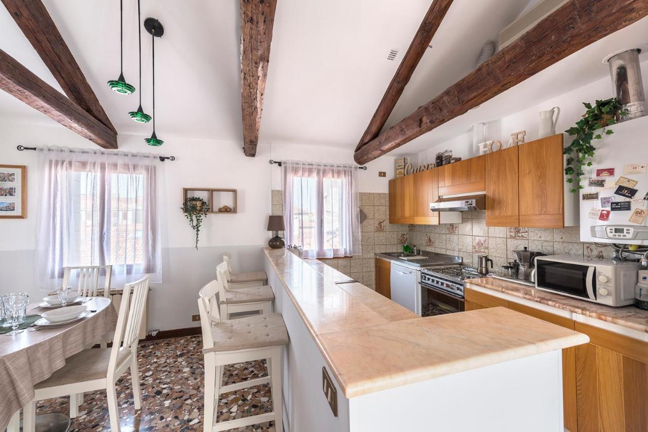 Colombina Like At Home 3 Bedrooms Fully Equipped Air Conditioned Velence Kültér fotó