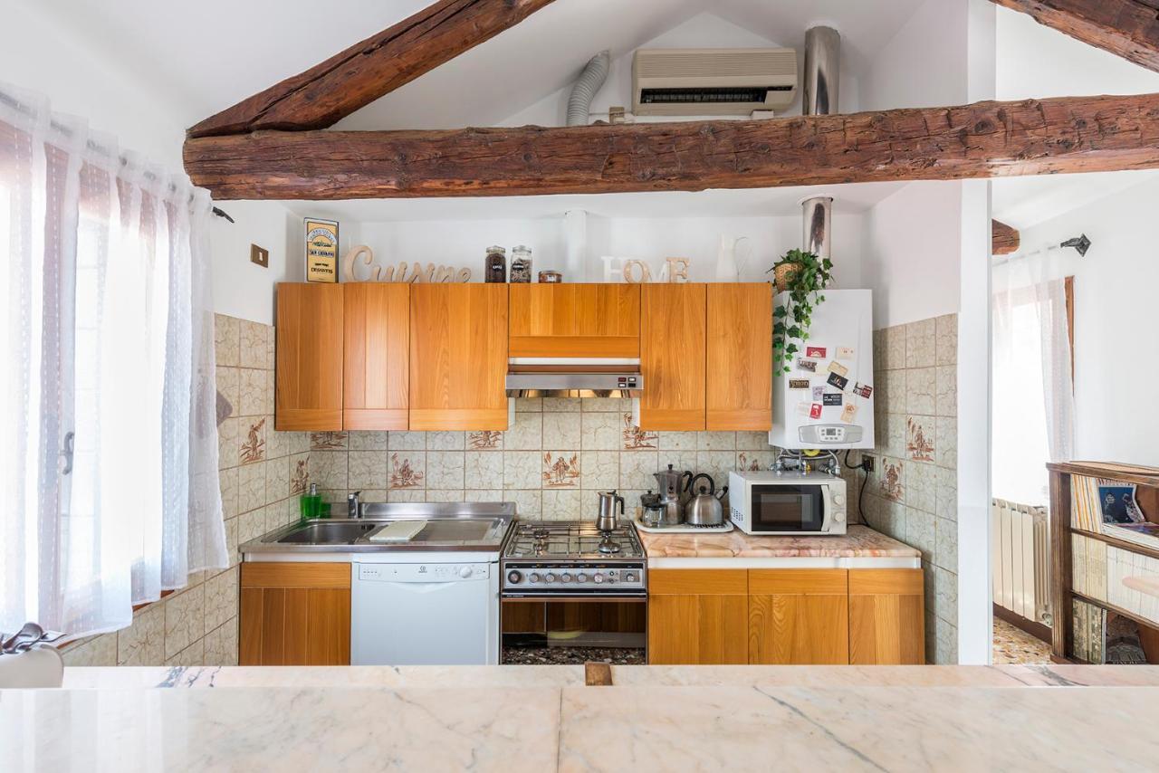 Colombina Like At Home 3 Bedrooms Fully Equipped Air Conditioned Velence Kültér fotó